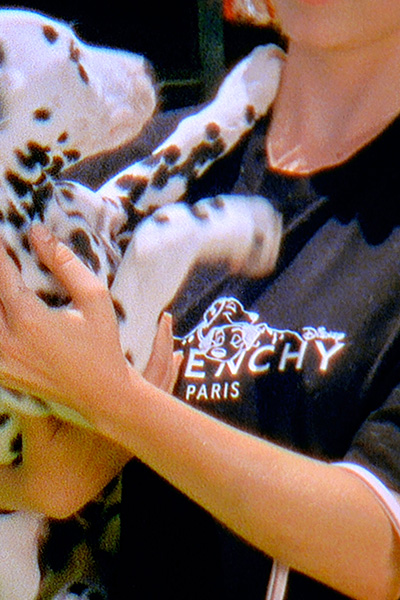 مجموعة محدودة الإصدار من دار جيڤنشي وديزني  مستوحاة من فيلم Dalmatians
